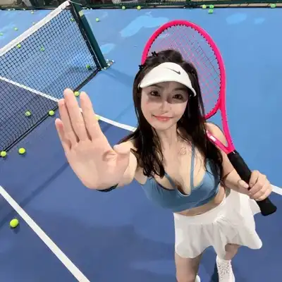 石华伟